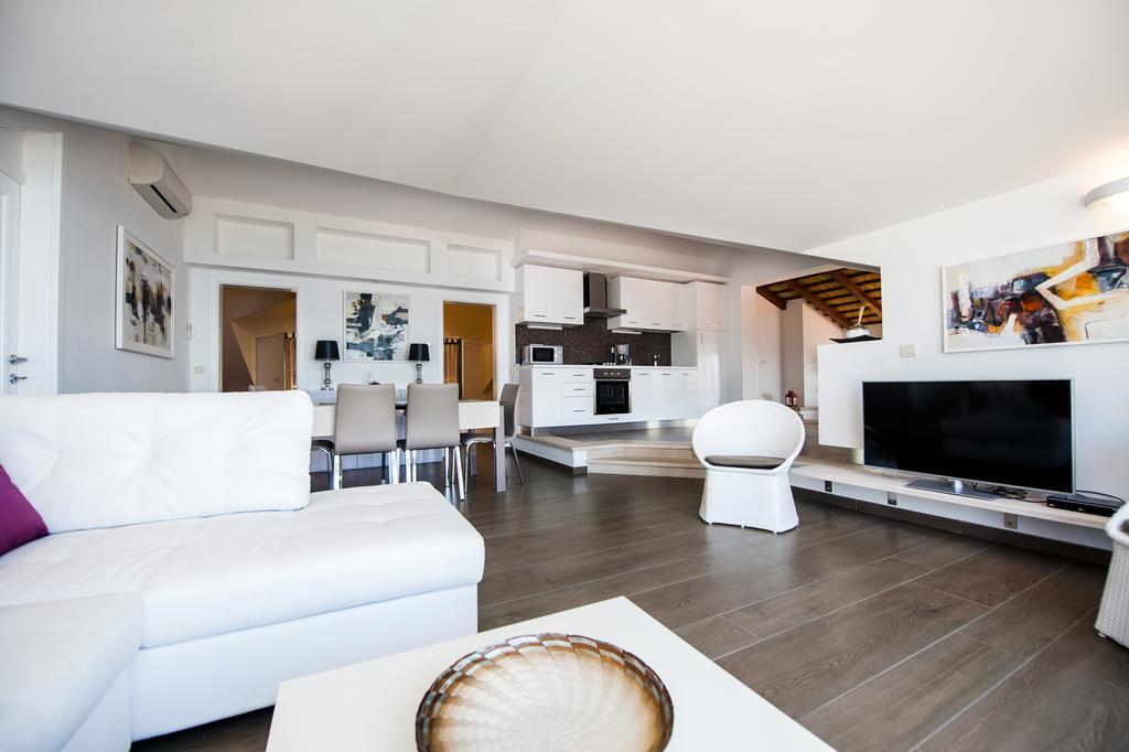 Corte Dei Merli Suite & Room Ρόβινι Δωμάτιο φωτογραφία