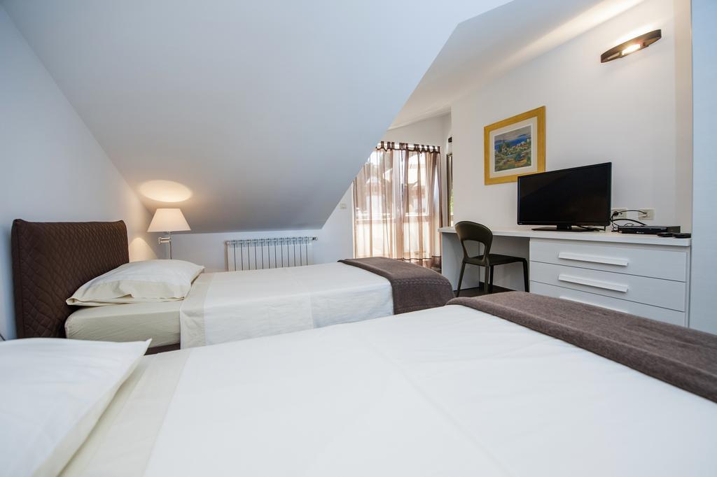 Corte Dei Merli Suite & Room Ρόβινι Δωμάτιο φωτογραφία