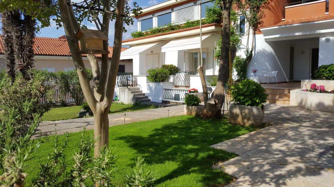 Corte Dei Merli Suite & Room Ρόβινι Εξωτερικό φωτογραφία